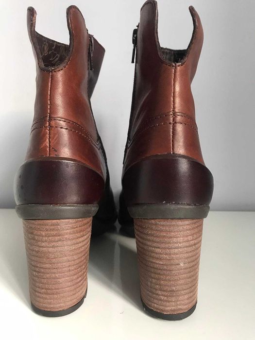 Полу сапоги Clarcs ботинки Р.41/42 ст.27см натур. кожа ботильйоны