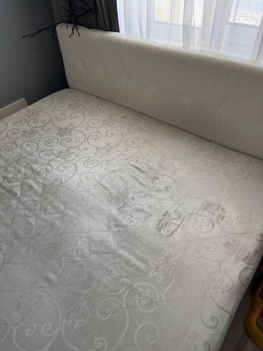 Ліжко двоспальне