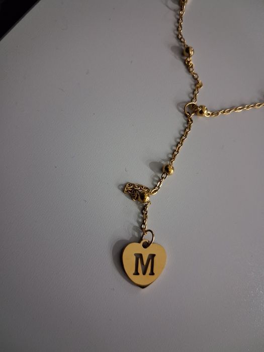 Naszyjnik ze stali chirurgicznej nierdzewnej z literą M