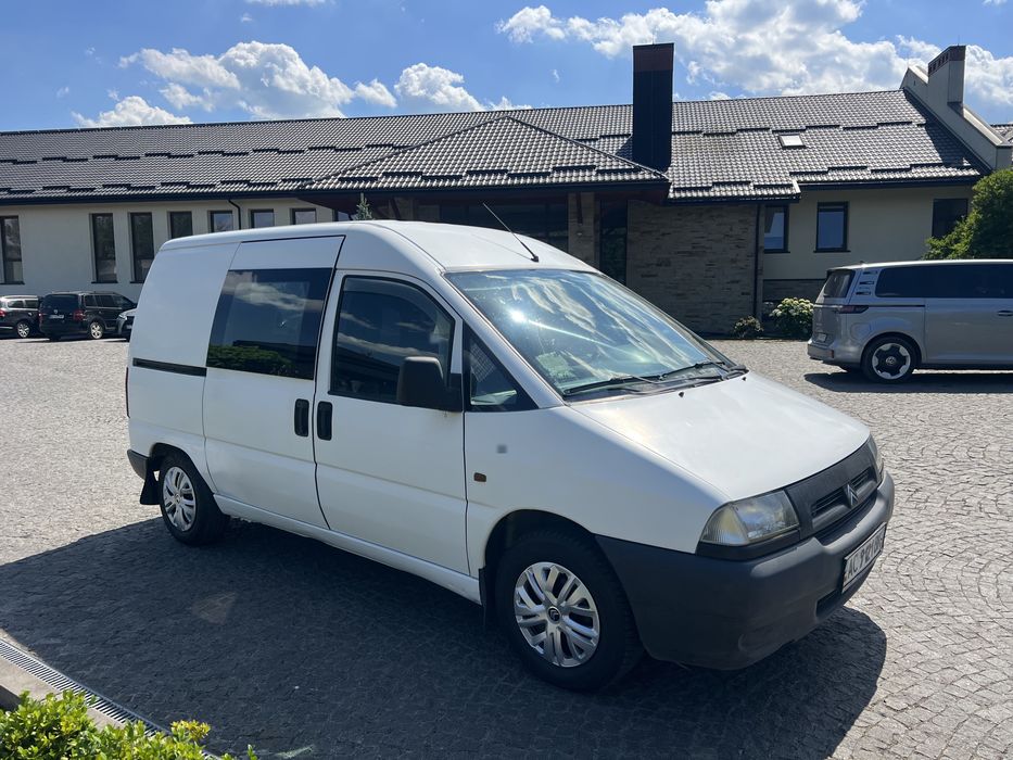 Citroen Jumpy 2000 p 1.9 D  Дві дверки бокових !
