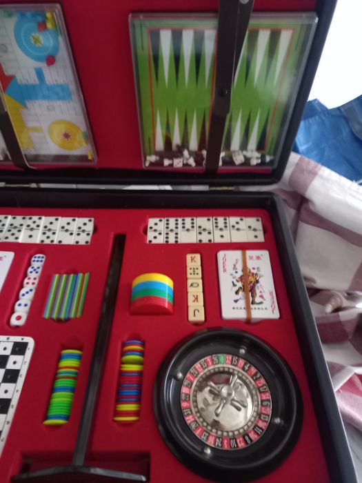 Kit de jogos de mesa.