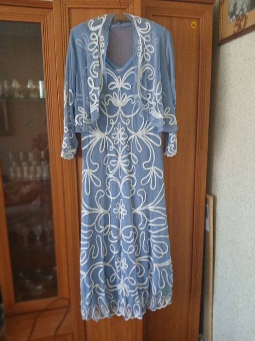 Sukienka popielata z bolerkiem 46-48