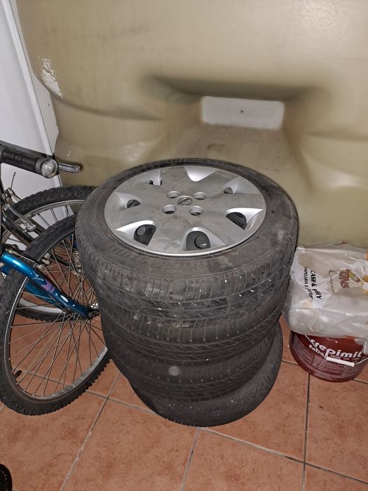 4 Pneus Nissan Micra 175.60.R15