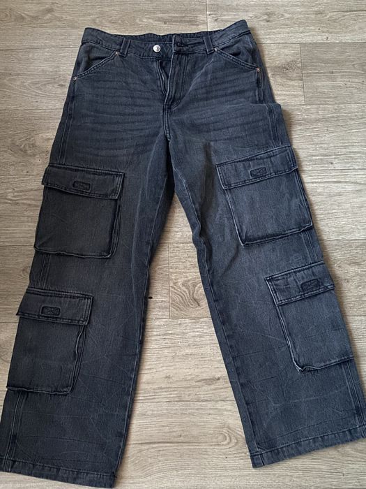 прямые джинсы с карманами