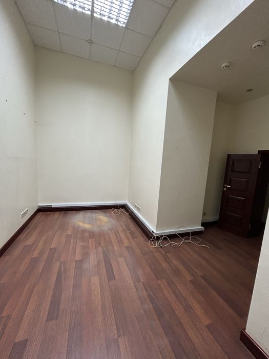 Здам 2 кабінети на Соборній .