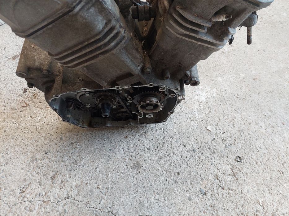 Silnik triumph bonneville 900 i silnik honda ntv 650