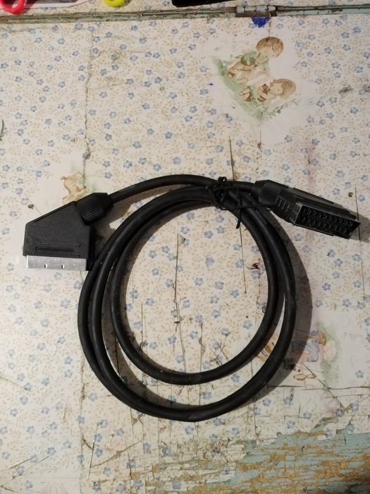 Vendo cabo de vídeo 1 novo