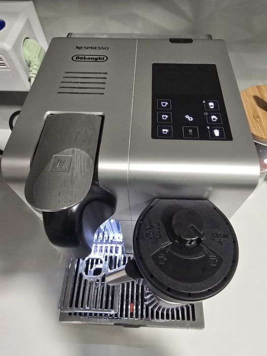 Nespresso Latissima DeLonghi