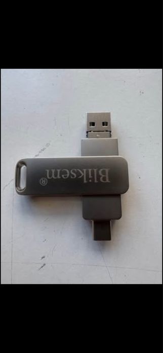 Pen 64G rotativa em cromado