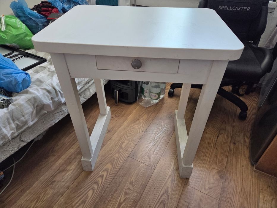 Biurko  sz 70, dł 50 zabutkowe lite drewno