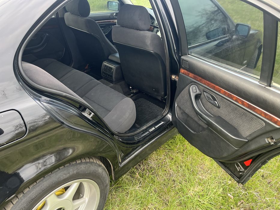 BMW e39 2.5 газ/бенз