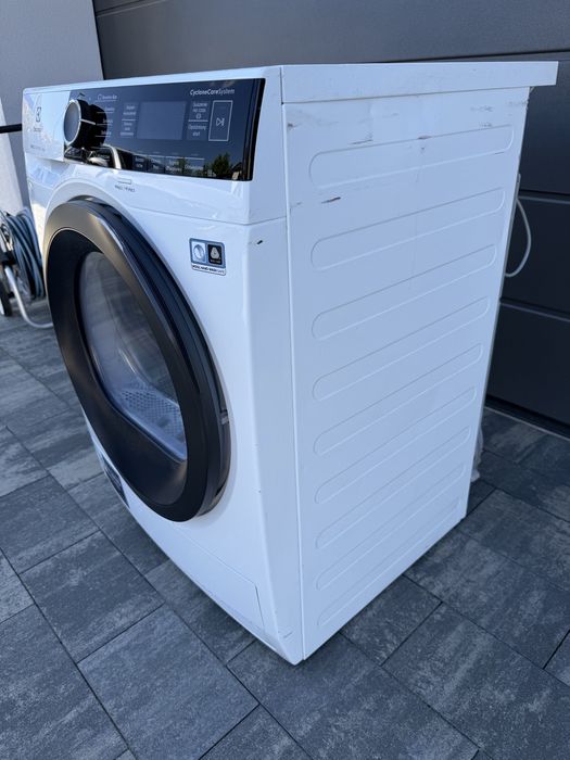 Suszarka Electrolux CycloneCare 900 MEW9H28M8BP