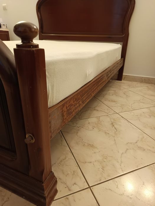 Cama com colchão
