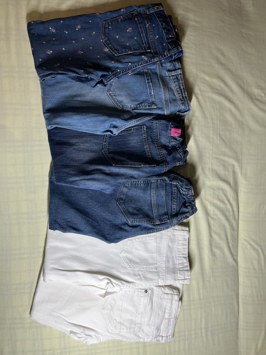 Продам джинсы на девочку