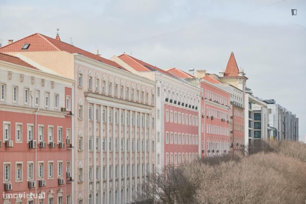 Quarto - localizado em Marquês de Pombal Lisbon