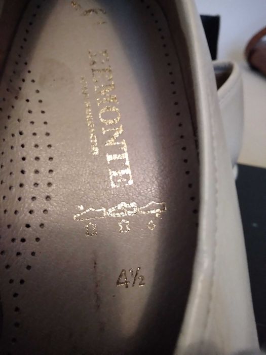 Skórzane buty marki Remonte r. 4 1/2  24,5 cm