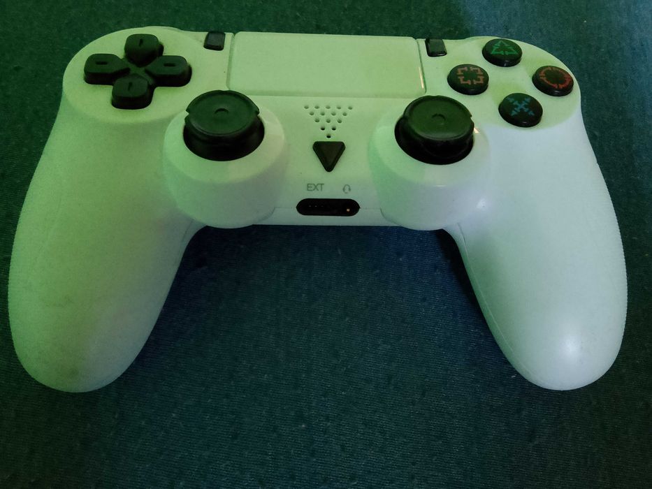 Pad do gier stan używany