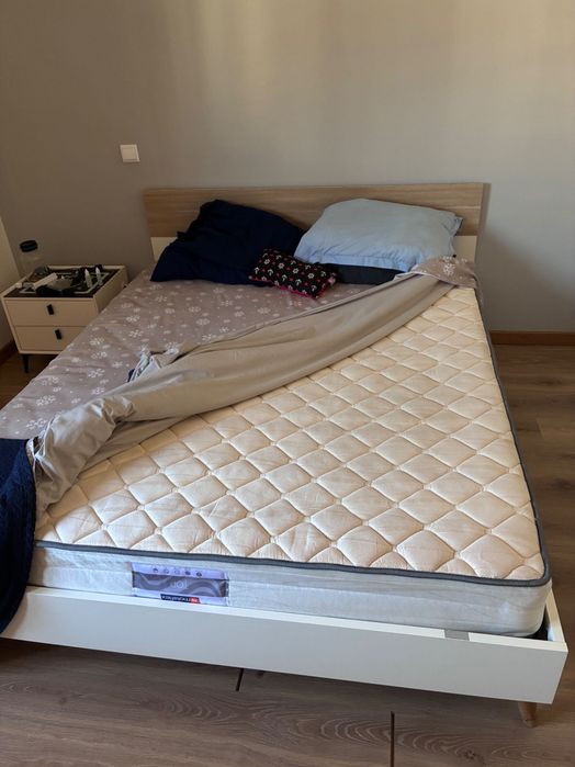 Cama + colchão + estrado