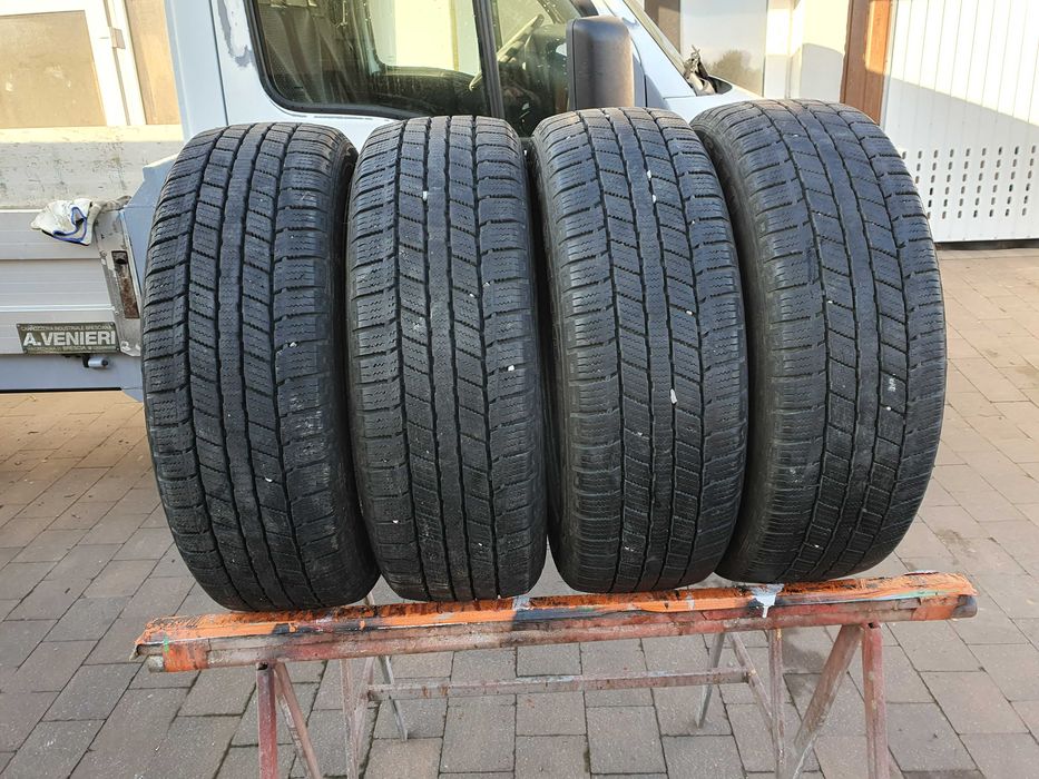 Opony zimowe 195/60R16C 16 cali do samochodów dostawczych