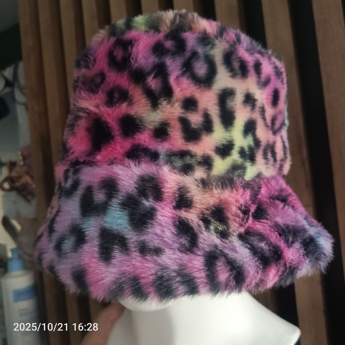 Nowy kapelusz czapka typu bucket futerko kolorowe cętki
