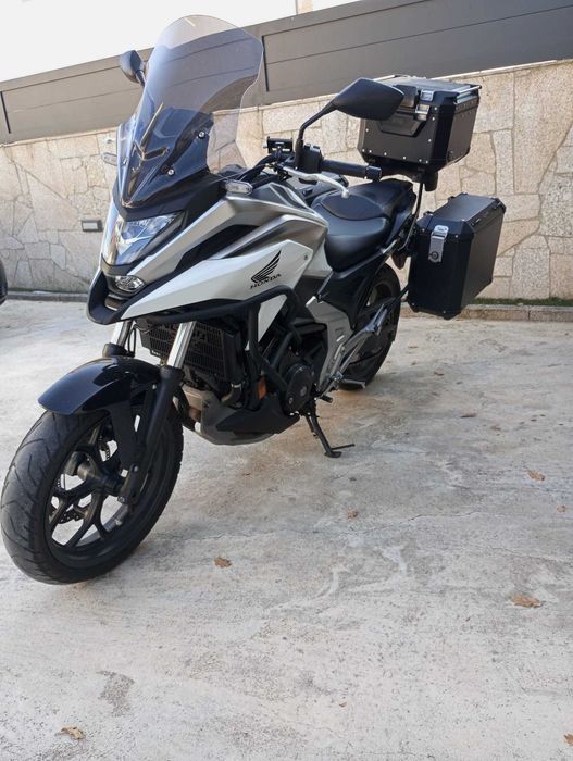 Honda Nc 750  como nova de 2022 revisões na marca [Moto veiga]