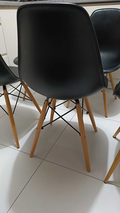 Krzesła skandynawskie 6 szt. czarne drewniane nogi w kolorze dębu