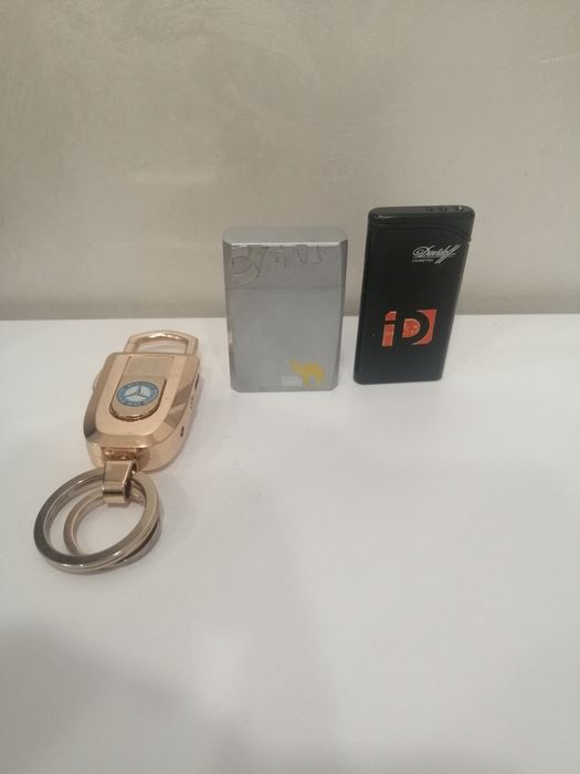 Зажигалка з брелком