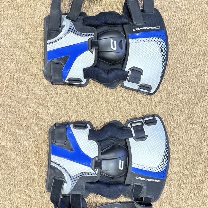 Joelheiras   DELKEVIC motocross