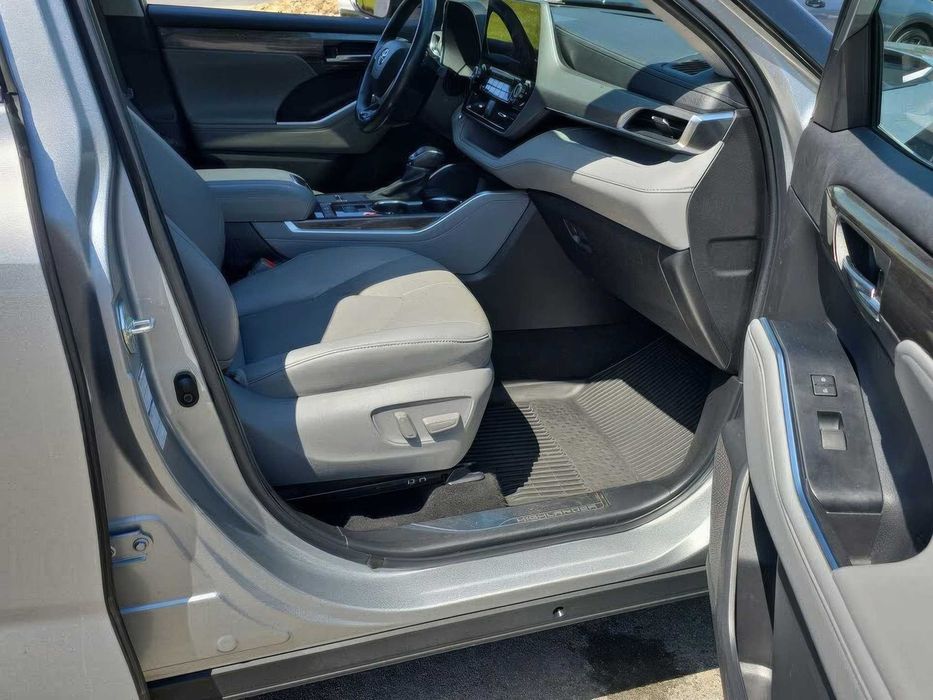 Toyota Highlander Hybrid Platinum      2022