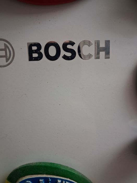 Vendo frigorífico Bosch branco em bom estado e económico