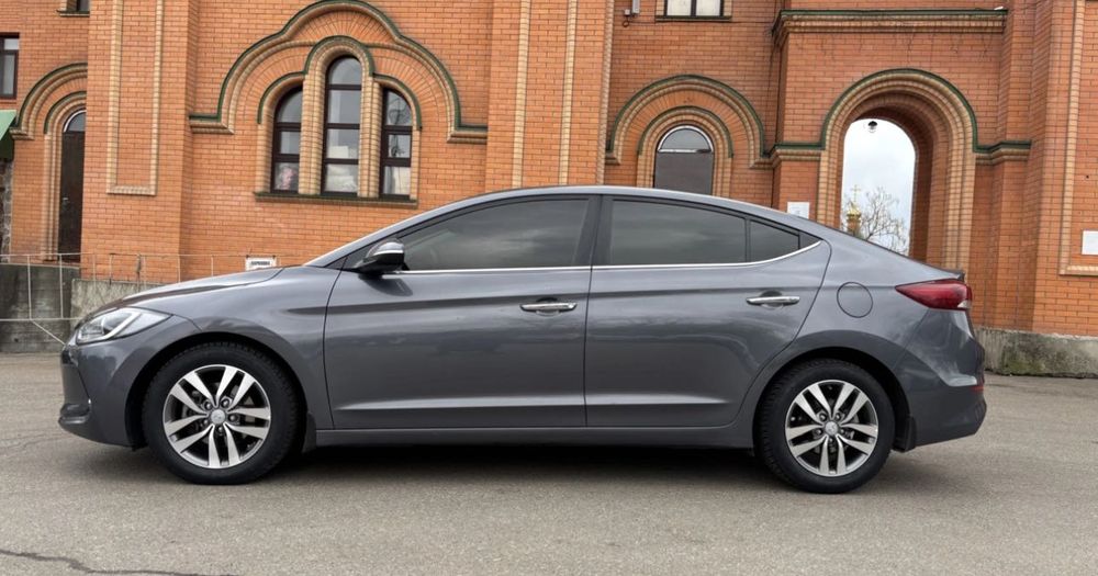 Продам Hyundai Elantra 2018
