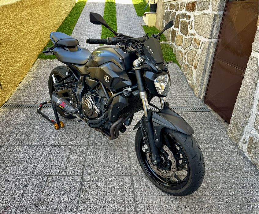 Yamaha MT07 Akaprovic 35 kw