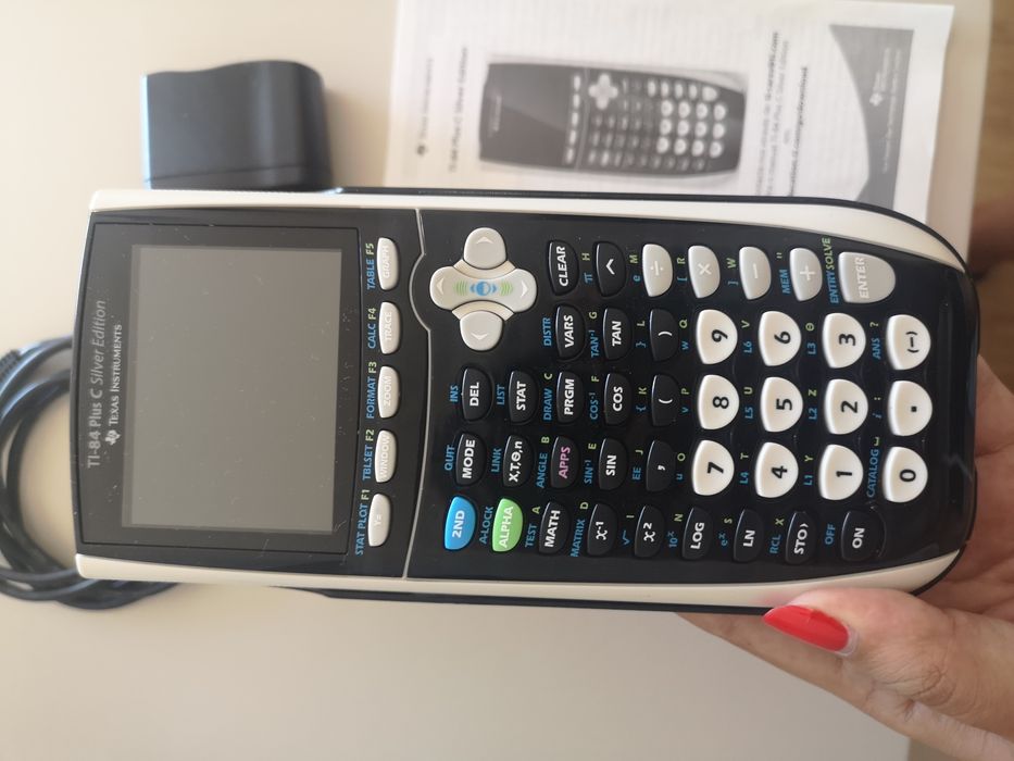 Calculadora gráfica Texas TI-84 Plus Cores