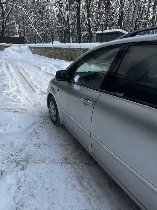 Toyota Avensis Verso