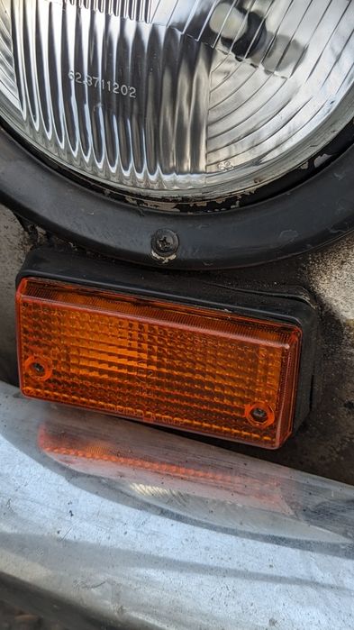 Комплект стекло подфарников поворотов жёлтое ваз 2101, 21011 СССР