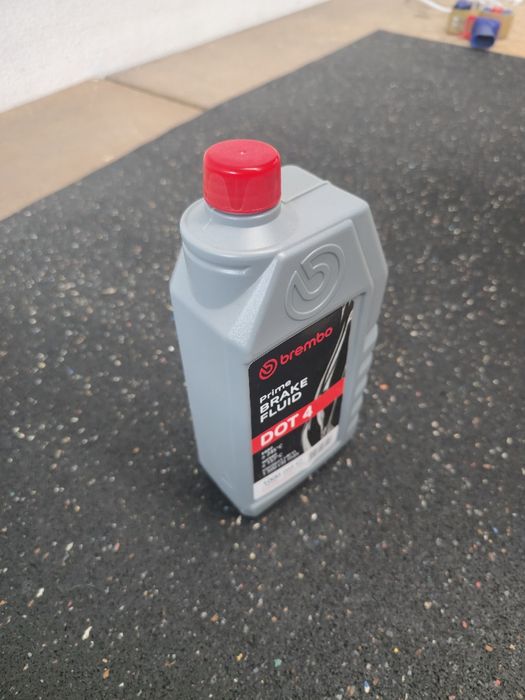 Líquido de travões Brembo DOT 4 (1l)