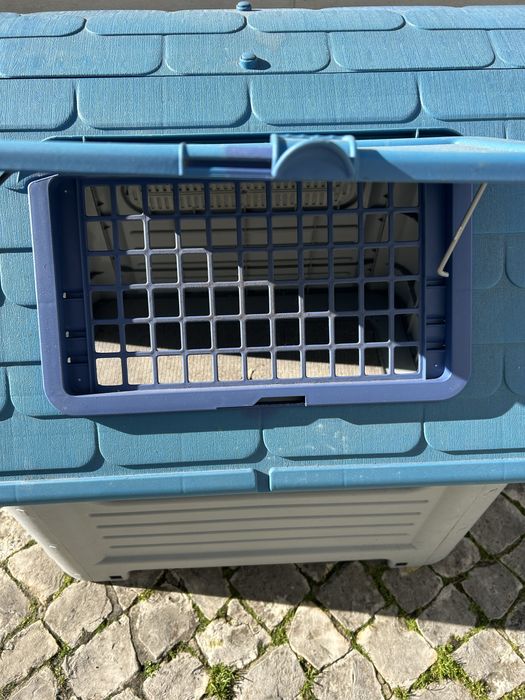 Casota de plástico - Tamanho Médio Grande