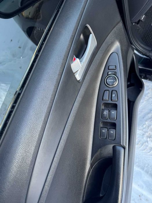 Hyundai Sonata 2011 рік, 2 власник з салону