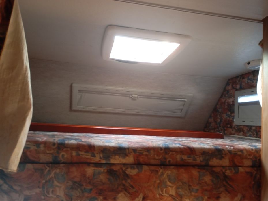 Autocaravana em ótimo estado
