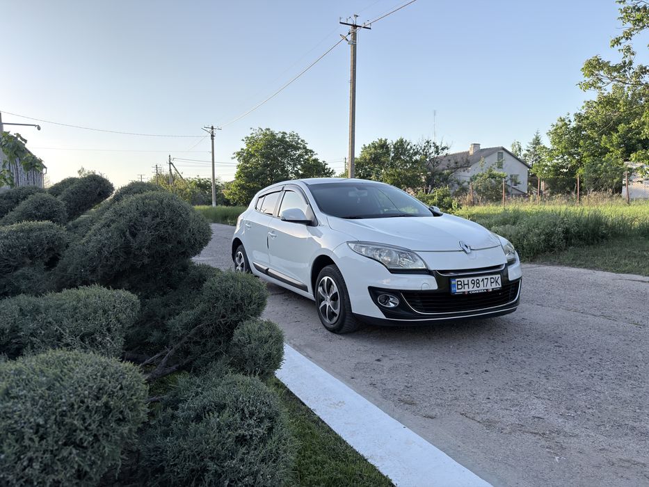 Renault  Megane 2013г.1.5 TDI АКПП