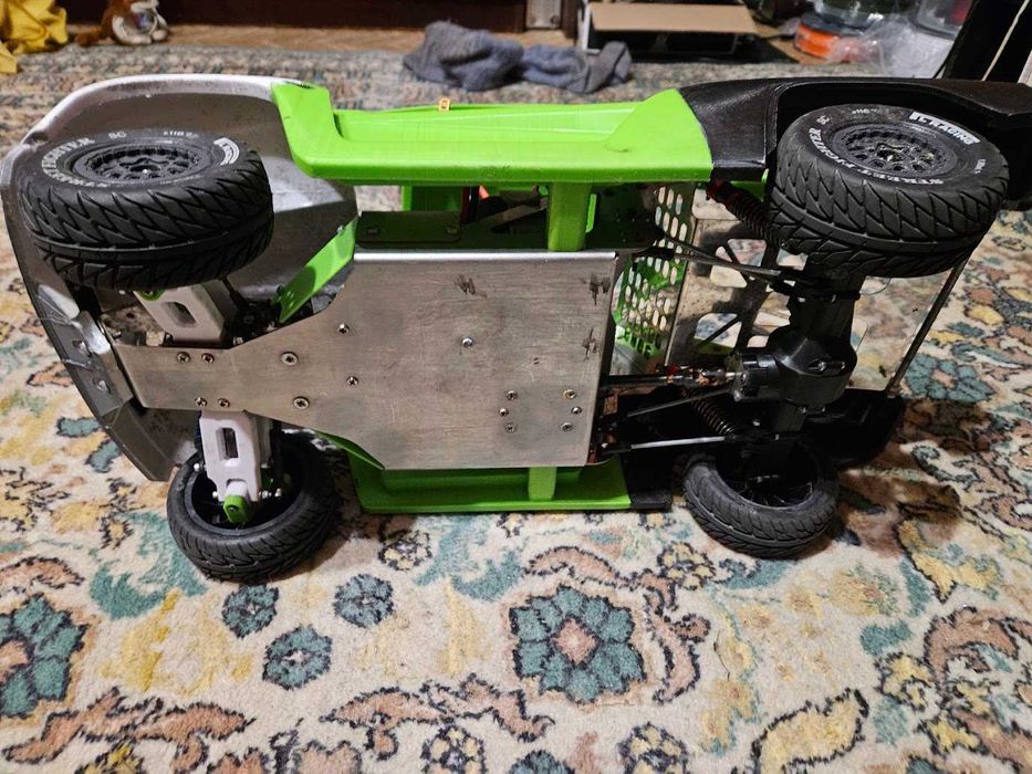 RC радіокерований custom short course (не losi, traxxas)