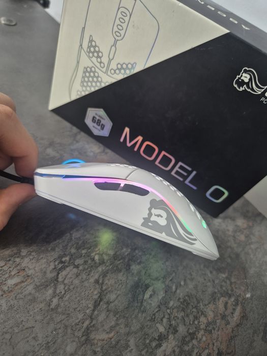 Myszka glorius model o