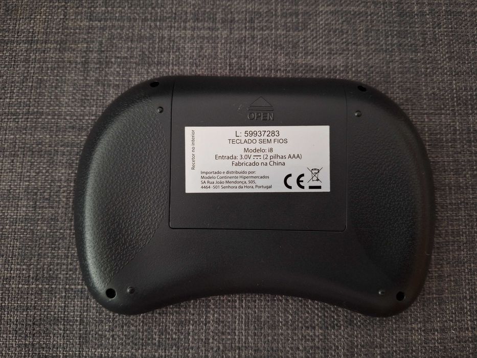 Teclado wireless bluetooth com rato integrado