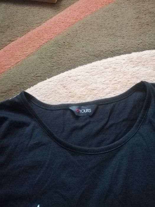 Bluzką damska.    .