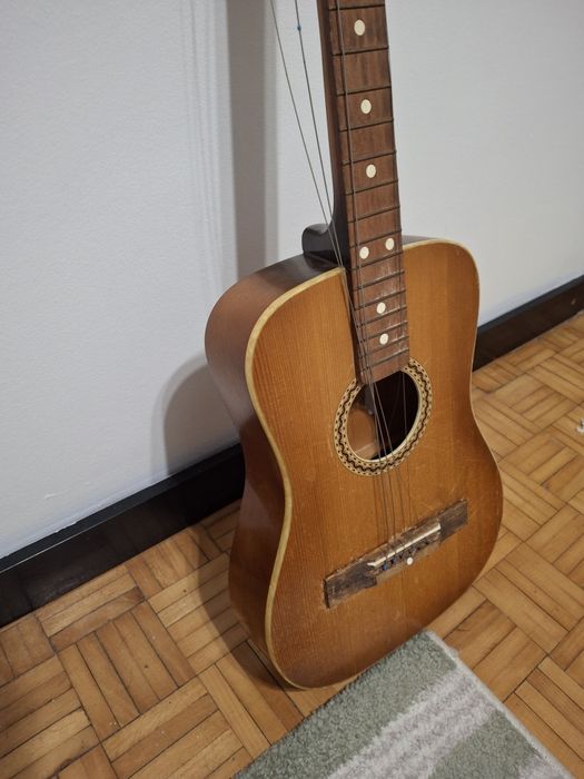 Gitara akustyczna