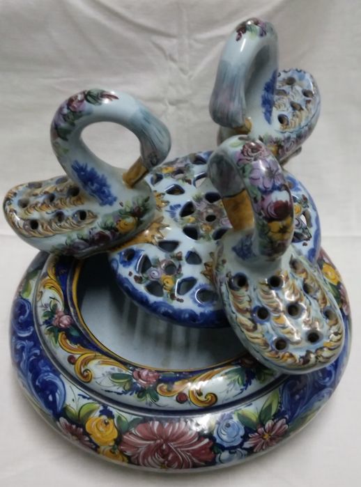 Floreira de mesa e de parede em cerâmica de Alcobaça