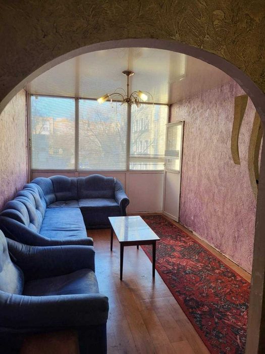 Продаж 1-кімнатна квартира Оцевум