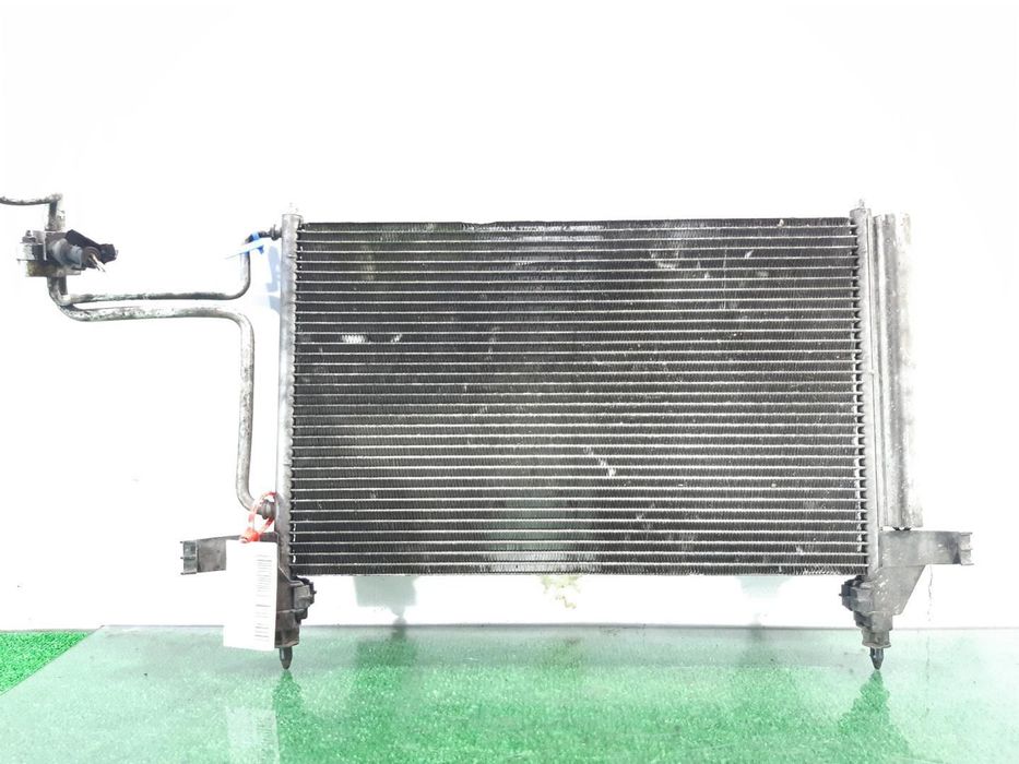 Condensador De Radiador De Ar Condicionado Fiat Stilo 192