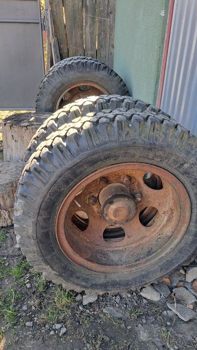 Вісь з колесами напівпричіпа для ГАЗ-52