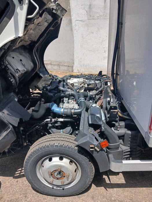 NISSAN NT 400 Frigorífica